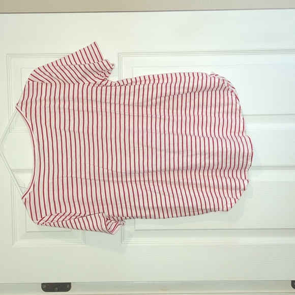Striped Loft Tee with shoulder embellishments - Picture 3 of 5